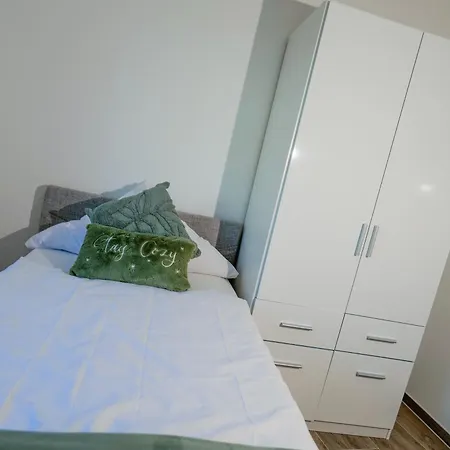 Big 3 Bedrooms Apartment At Ground Floor Hannover Exterior foto