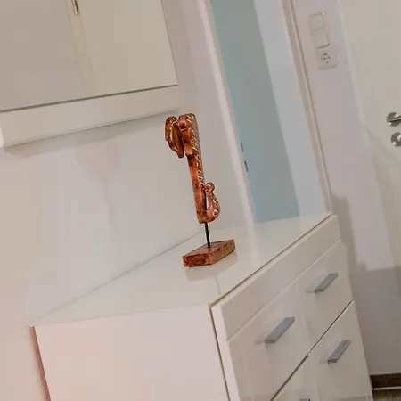 Big 3 Bedrooms Apartment At Ground Floor Hannover Exterior foto