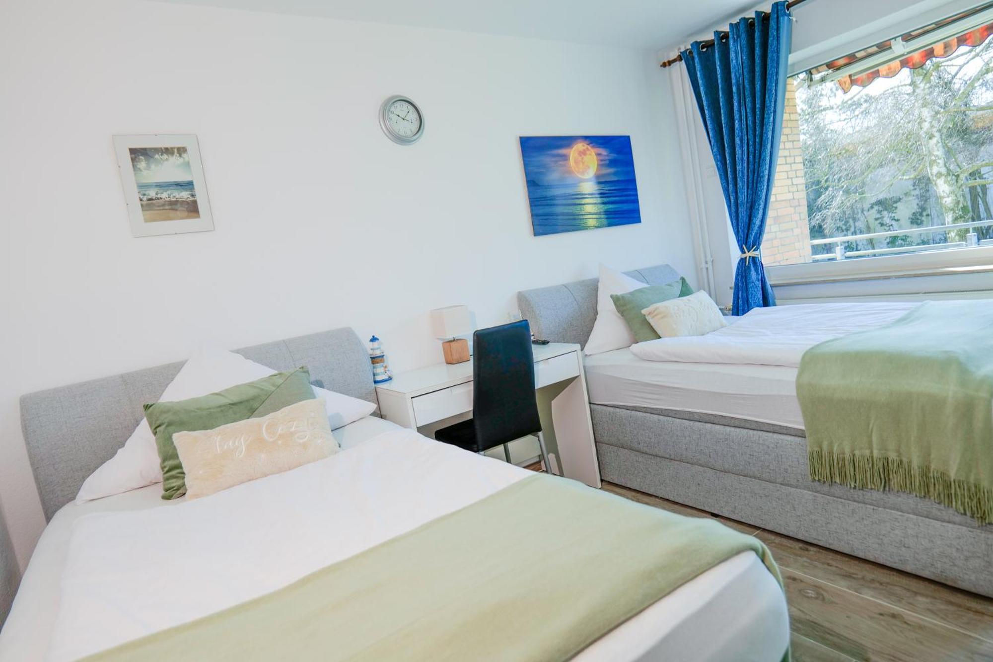 Big 3 Bedrooms At Ground Floor Apartment Hannover